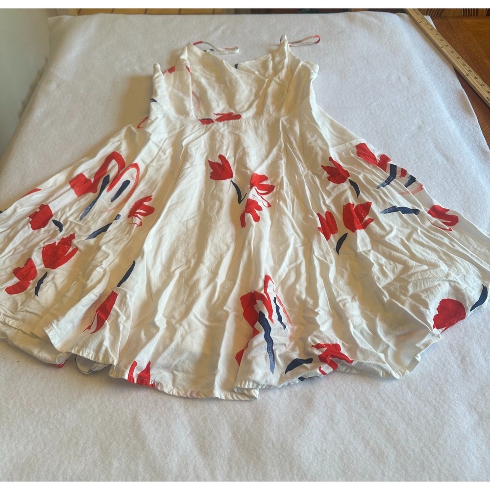 Old Navy Womens Cami Dress Size M White Red Floral Smocked Spaghetti Strap Flowy